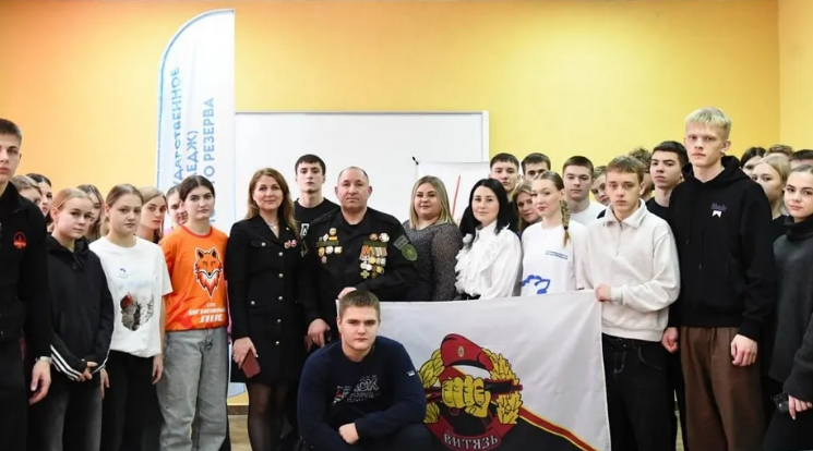 Ветеран спецоперации Владимир Клевцов встретился со студентами