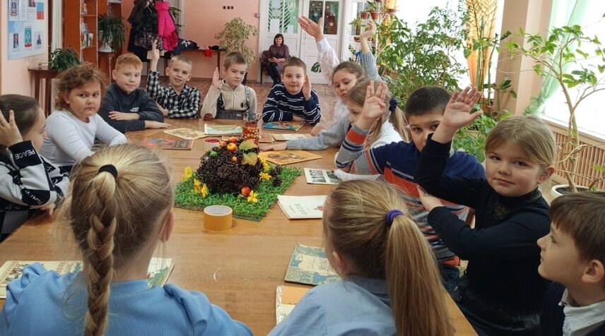 В Злынковской  детской библиотеке прошел экологический час