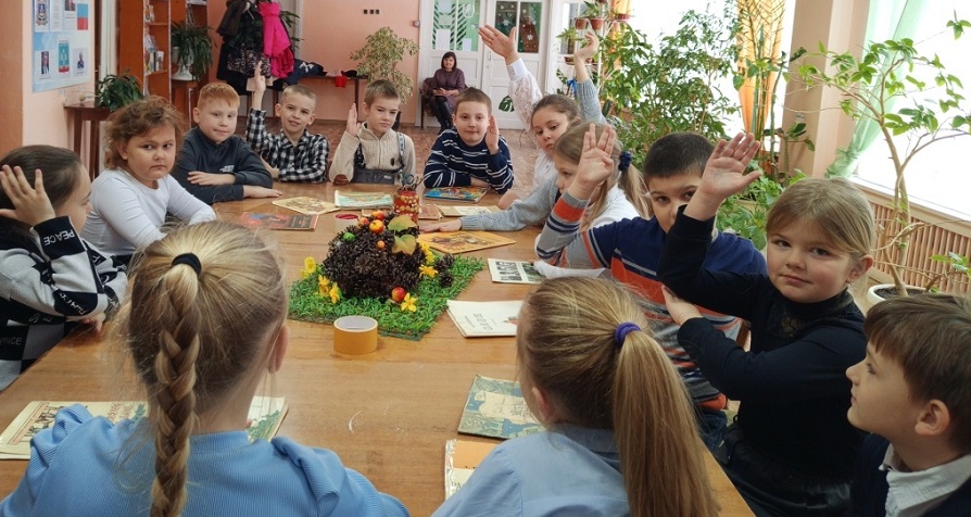 В Злынковской  детской библиотеке прошел экологический час