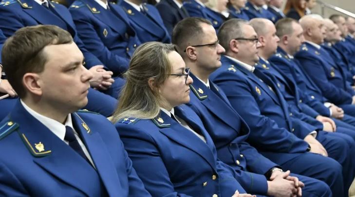 Губернатор Брянского региона выразил признательность ветеранам прокуратуры