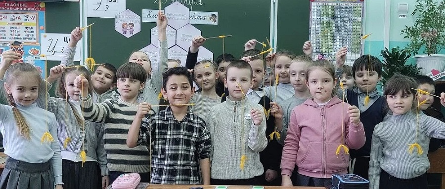 Злынковские школьники участвуют в акции «ТВОРИ ДОБРО»