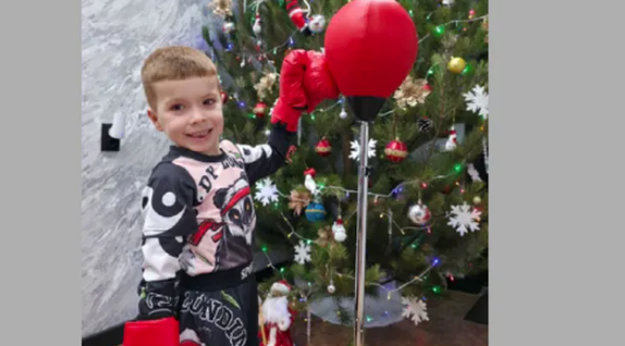 Брянский губернатор исполнил желание мальчика из Брянки