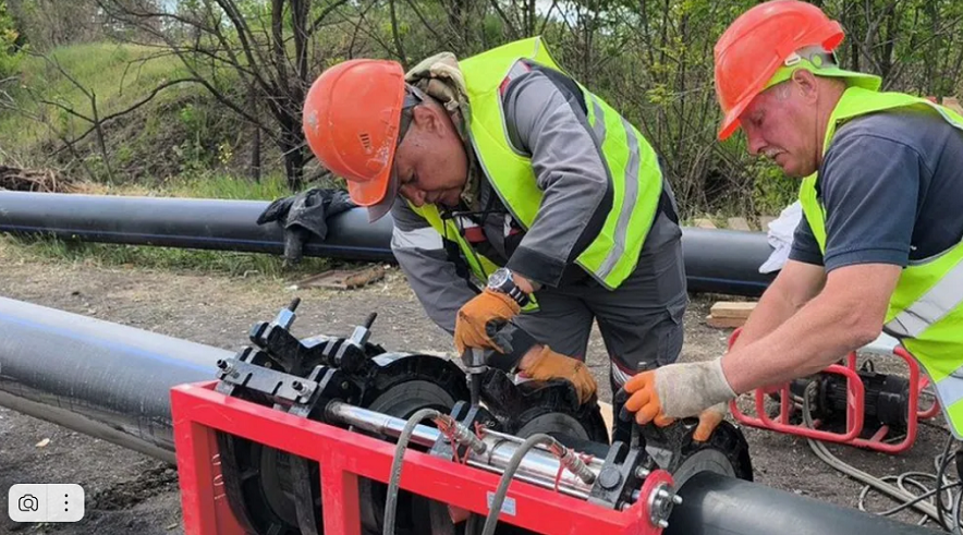 В 2025 году специалисты из Брянска провели модернизацию коммунальных сетей в Брянке