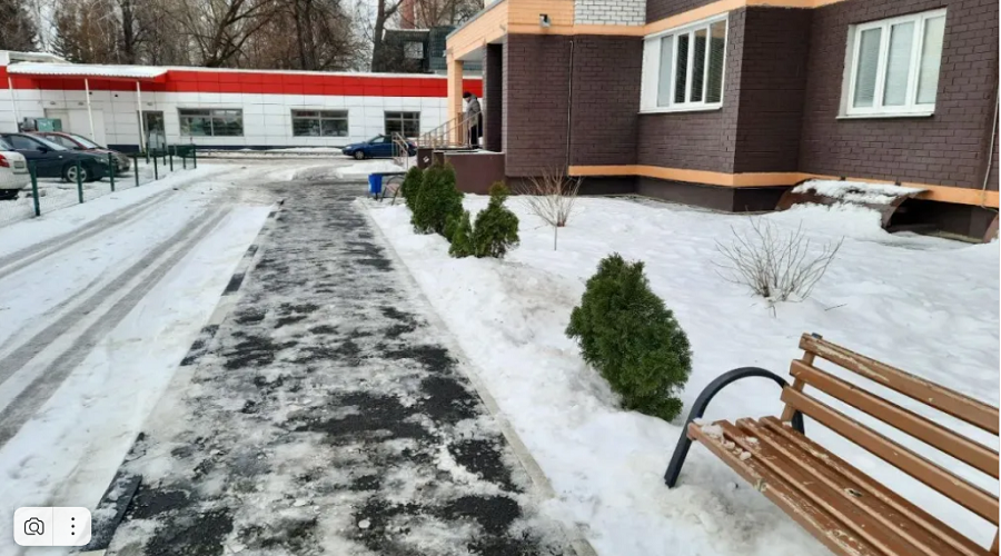 Брянская жилищная инспекция проверяет уборку снега во дворах