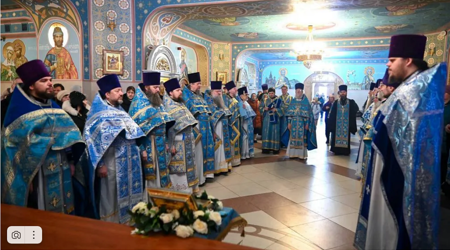 В Брянск прибыл ковчег с реликвией — частью Пояса Богородицы