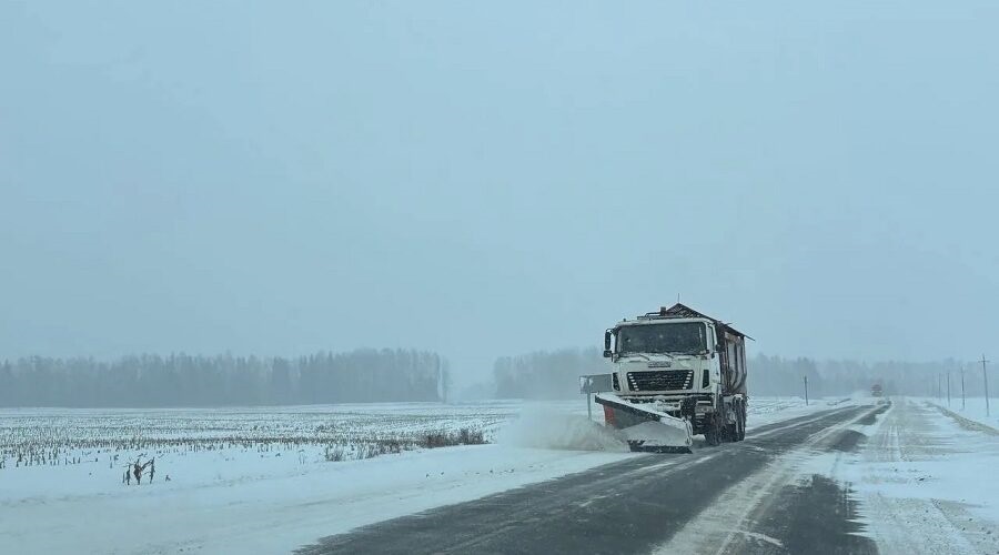 На Стародубщине  Брянщины продолжается борьба со снегом