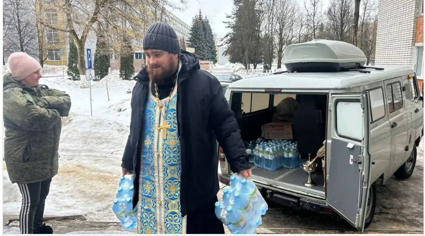 Брянская епархия передала гумпомощь региональному союзу десантников