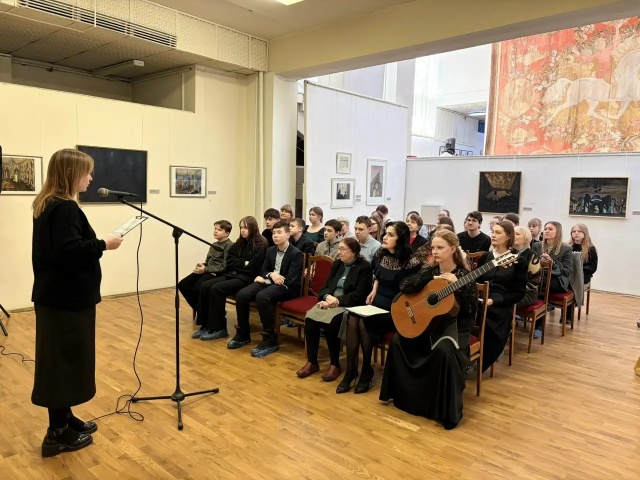 В Брянске открылась выставки «По страницам Достоевского»