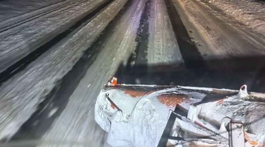 Дорожные работы на Брянщине: круглосуточная борьба со снегом