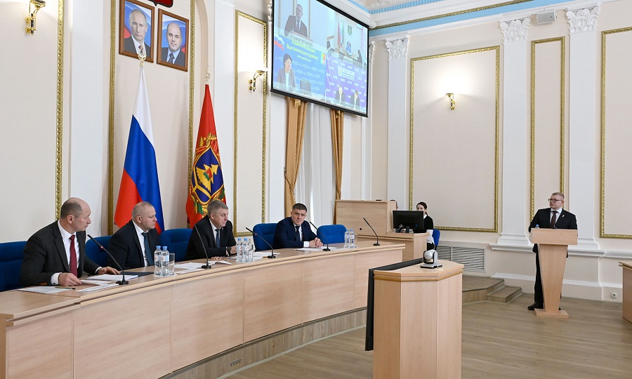 Глава региона провёл заседание комиссии по борьбе с терроризмом