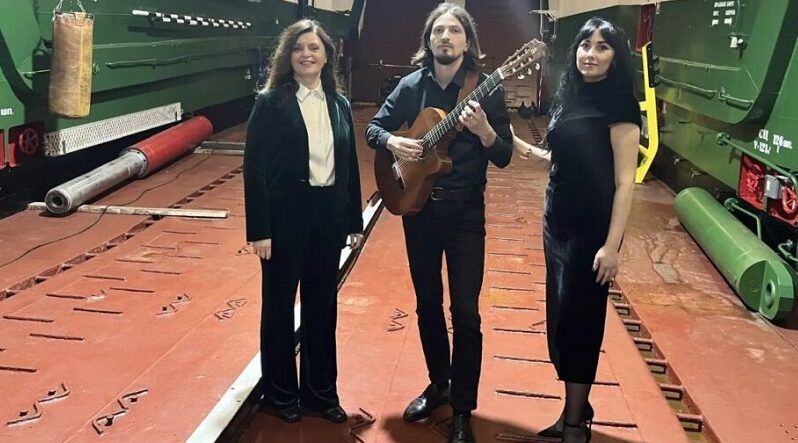 Брянские музыканты дали концерт в трюме боевого корабля