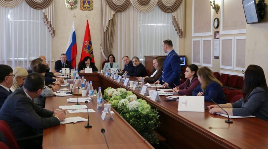 Состоялось заседание комитета по образованию, науке, культуре и СМИ Брянской облдумы