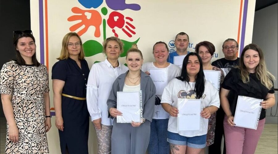 В Брянске работает «Школа приемных родителей»