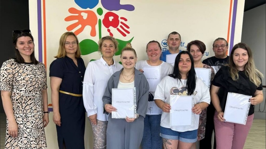 В Брянске работает «Школа приемных родителей»