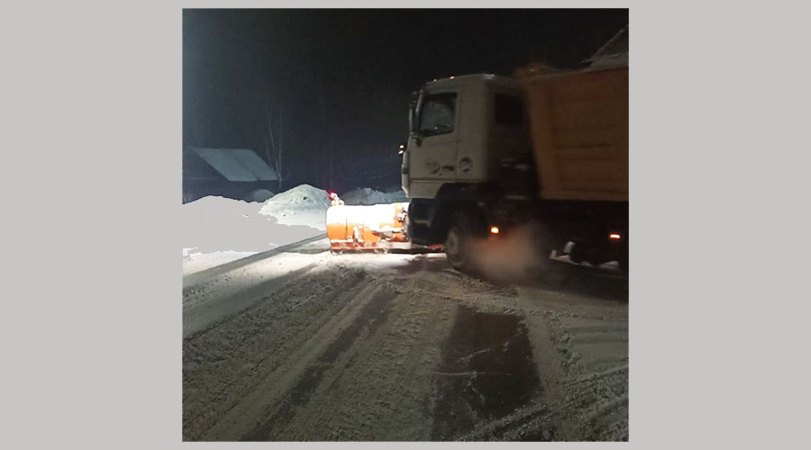 На Брянщине в круглосуточном режиме идет очистка дорог от снега