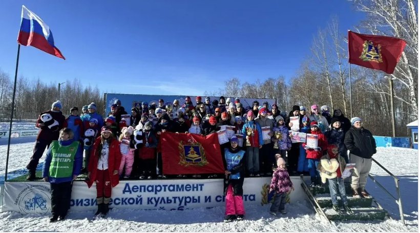 В Брянске прошли соревнования по лыжным гонкам на Кубок Губернатора Брянщины