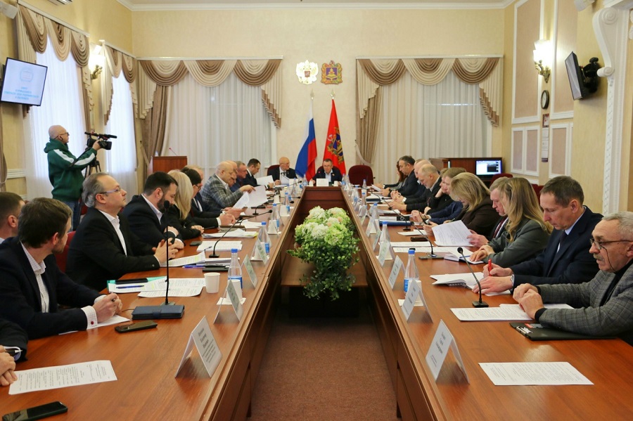 Депутаты обсудили создание технопарков для малого и среднего бизнеса