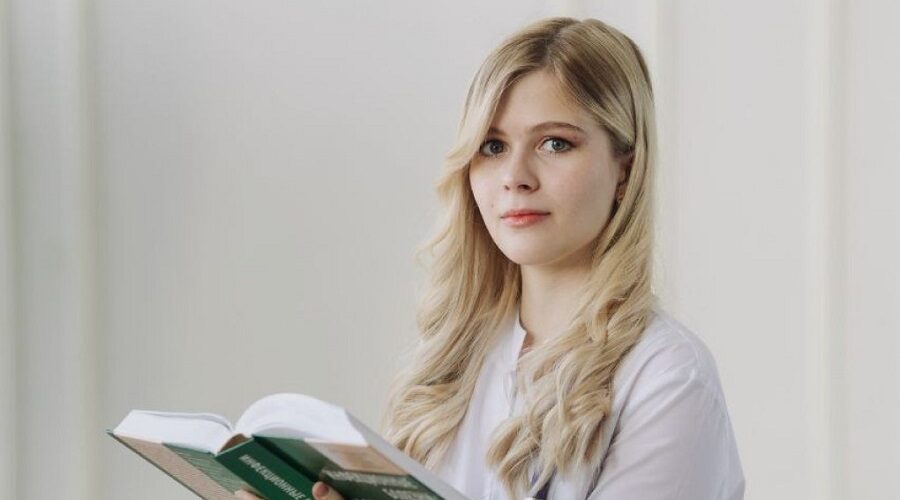 Врач-генетик Анна Лифшиц — поддержка и точность в работе с пациентами