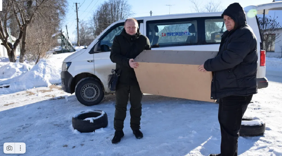 В Климово мальчику вручили велосипед благодаря акции «Елка желаний»