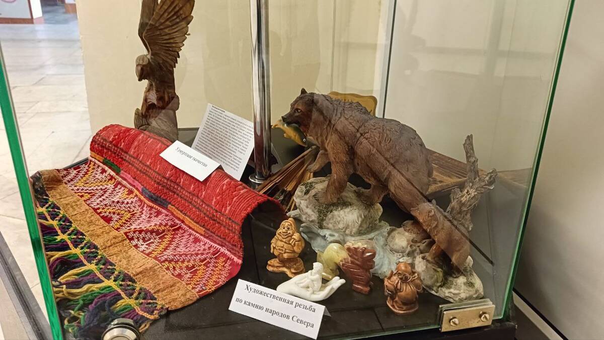 В Суземке Брянщины открылась выставка «Народные промыслы России»