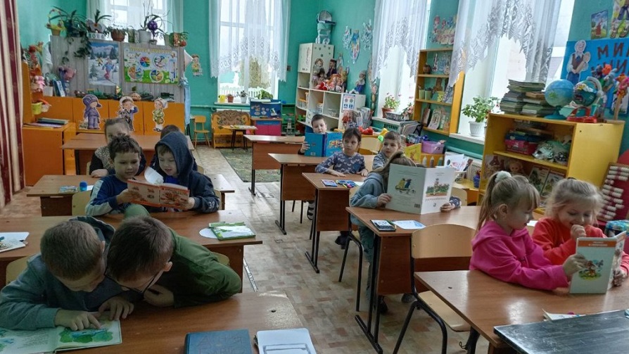 Злынковские дошколята отметили 120 летие Агнии Барто