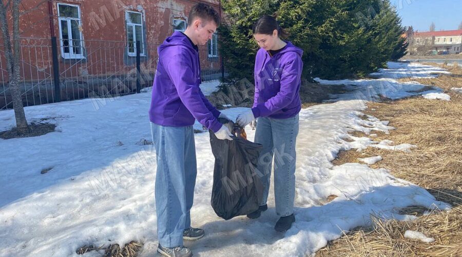 На Брянщине начали уборку после зимы без лишних указаний