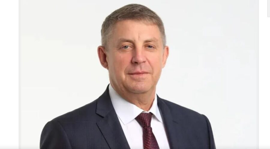 Губернатор Брянской области поздравил с днем рождения Председателя Правительства РФ