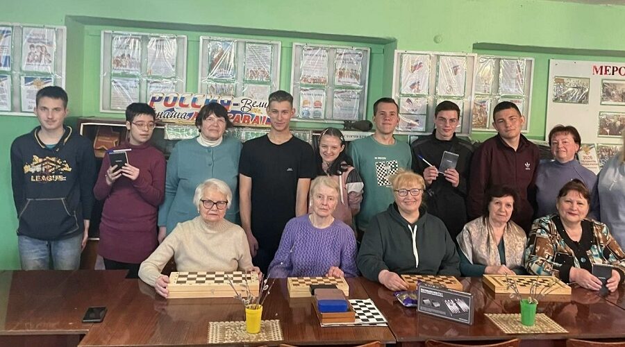 В Злынковском филаиле аграрного техникума  прошел турнир по шашкам