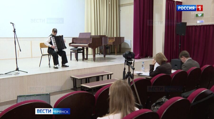 Юные музыканты Брянской области участвовали в конкурсе народных инструментов