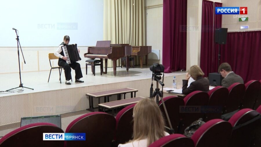 Юные музыканты Брянской области участвовали в конкурсе народных инструментов