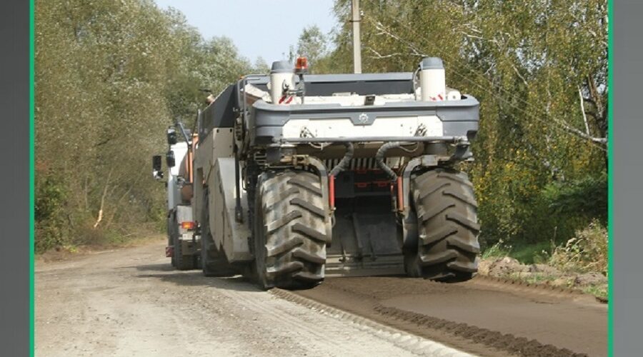Технология холодной регенерации при ремонте дорог в Брянской области