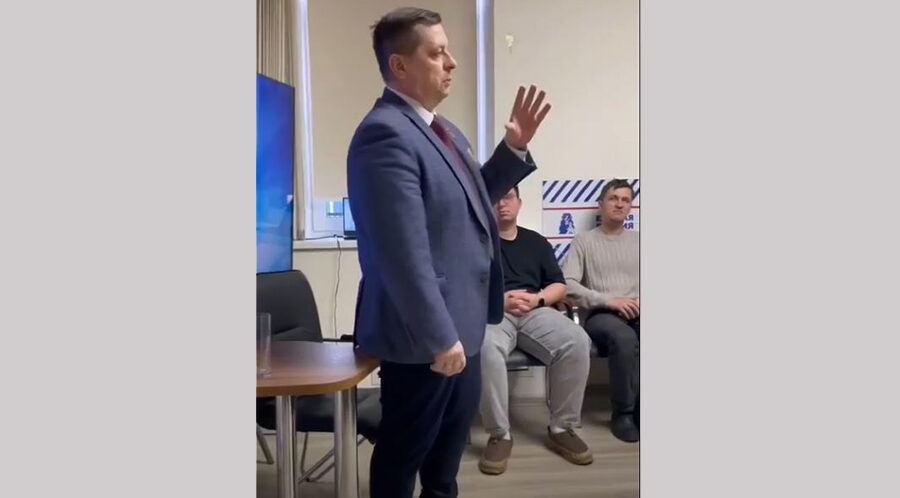 Герой СВО рассказал брянским студентам, сколько весит бронежилет и о ценности мира