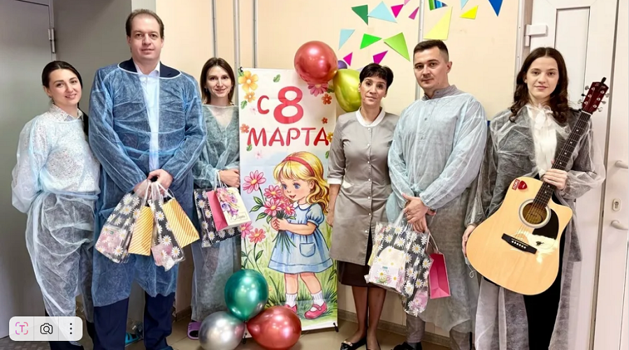 В Брянске фонд «Ванечка» поздравил мам тяжелобольных детей