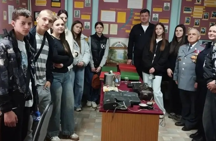 Экскурсия  для злынковских школьников в МВД Новозыбков