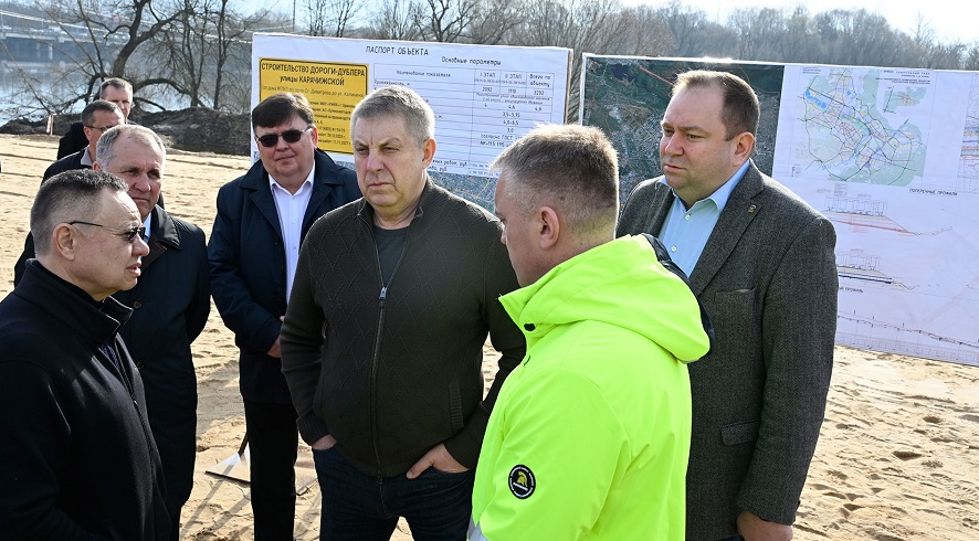 Брянщину с рабочим визитом посетил Министр строительства и ЖКХ РФ