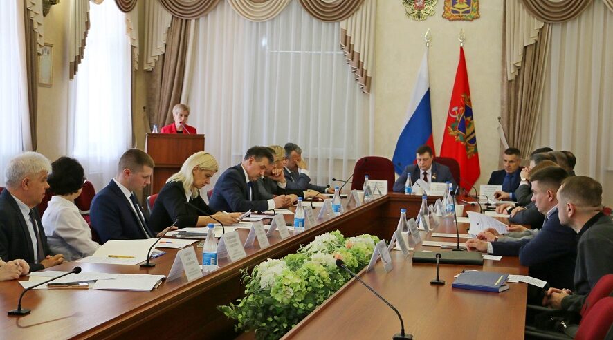 Брянская Дума провела заседание комитета по делам ветеранов, участников боевых действий