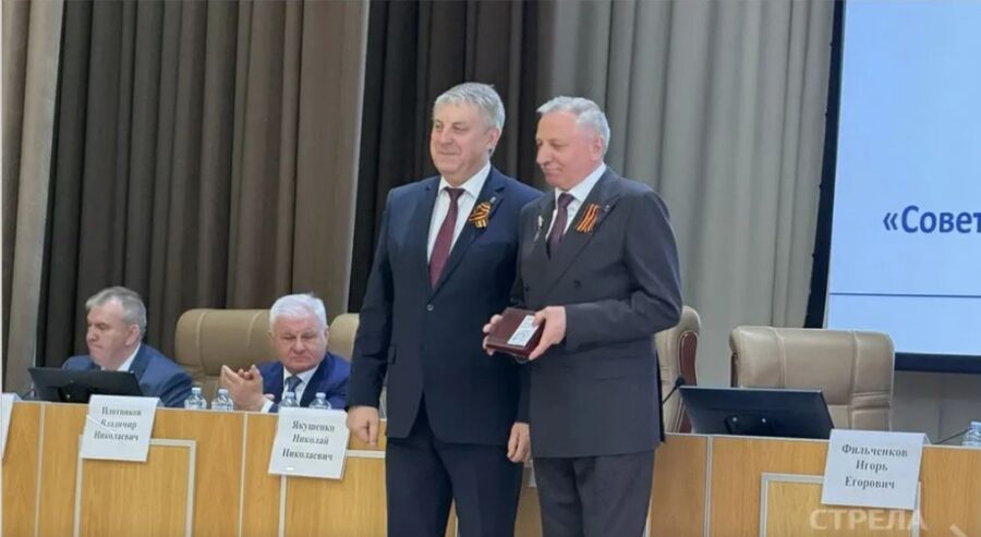 В Брянске за достижения в муниципальном самоуправлении вручили награды