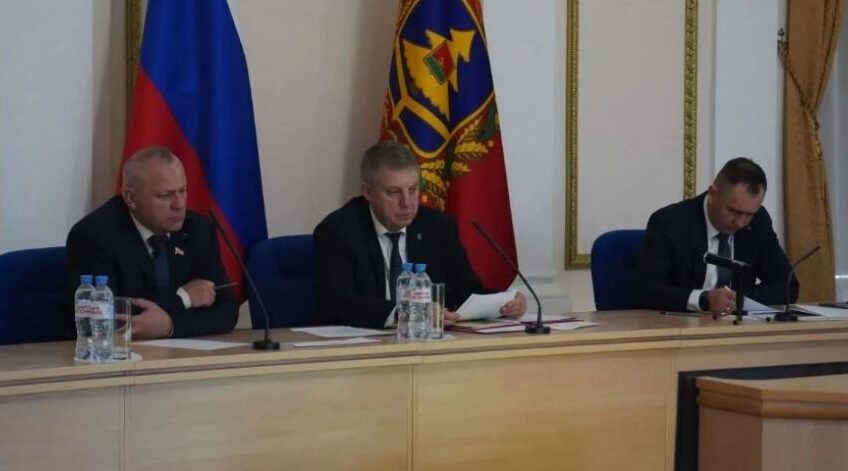 В Правительстве Брянской области обсудили ход весенне-полевых работ в регионе