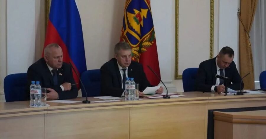 В Правительстве Брянской области обсудили ход весенне-полевых работ в регионе