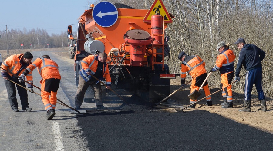 Ремонт дорог картами начали в Гордеевском районе Брянщины