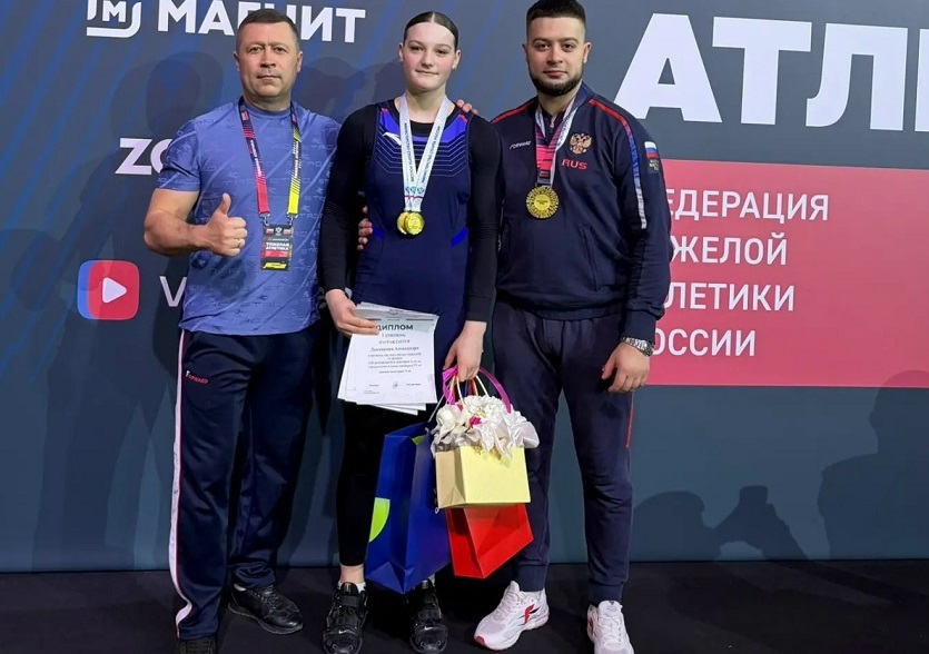 Брянские тяжелоатлеты выступили на Первенстве России