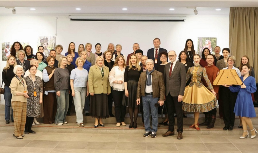 Выставка «Во всяком посаде в своём наряде» в Калининграде