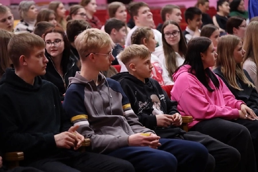 На Брянщине  завершилась областная правовая смена «Мир твоих прав»