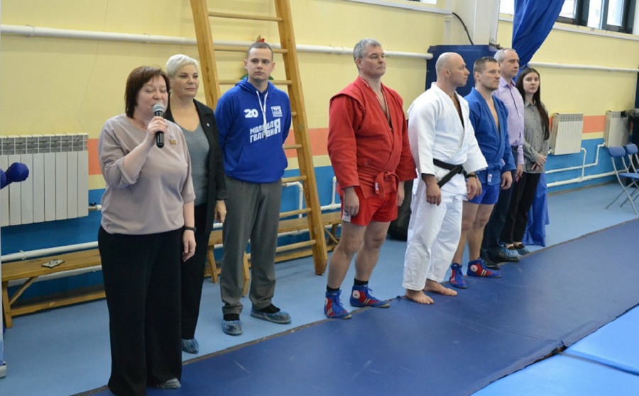 Спортивный марафон «Сила России»: акция «Зарядка со звездой»