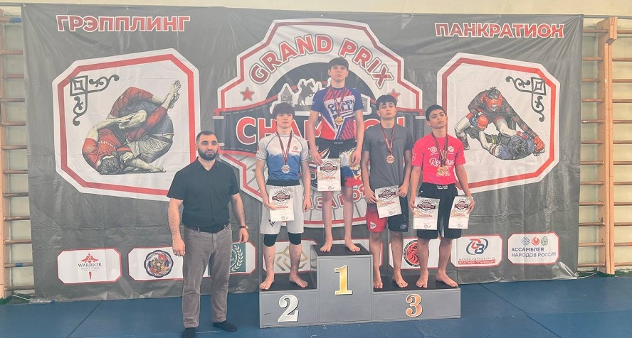 Брянцы завоевали медали соревнований по ММА в Орле