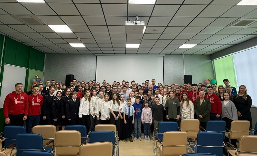 Встреча с Героем Советского Союза и космонавтом В. М. Афанасьевым