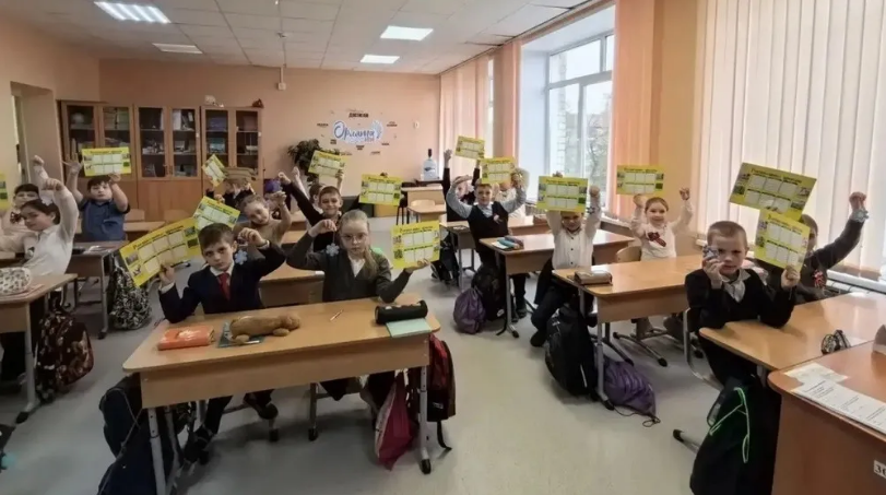 Сотрудники «Россети Центр» рассказали брянским школьникам о правилах электробезопасности