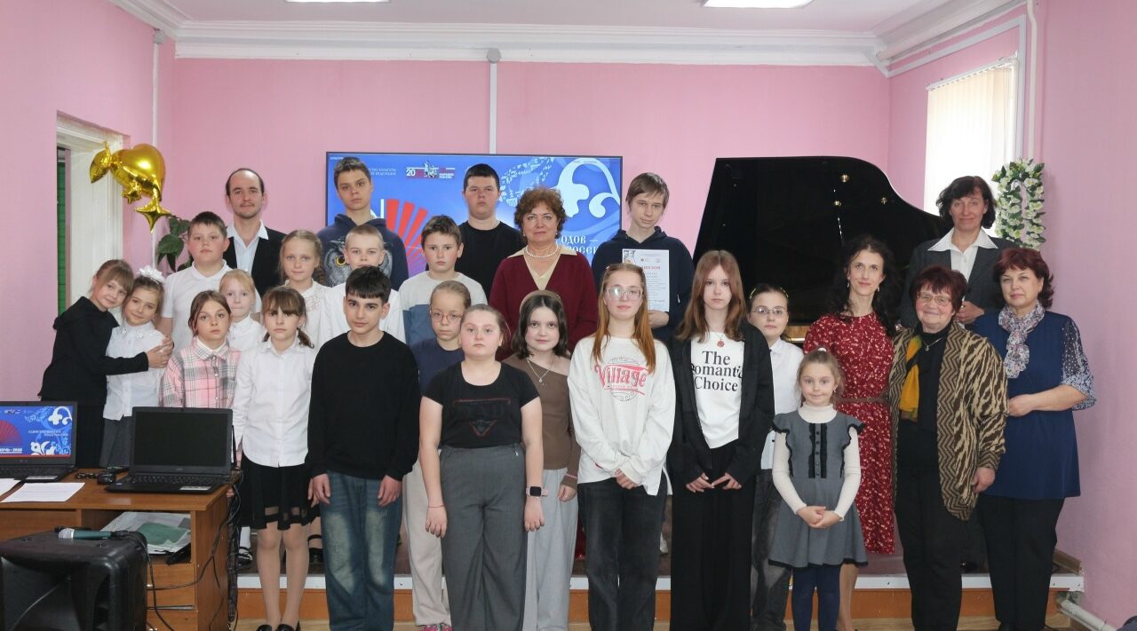 В Злынковской ДШ прошёл музыкально-поэтический вечер