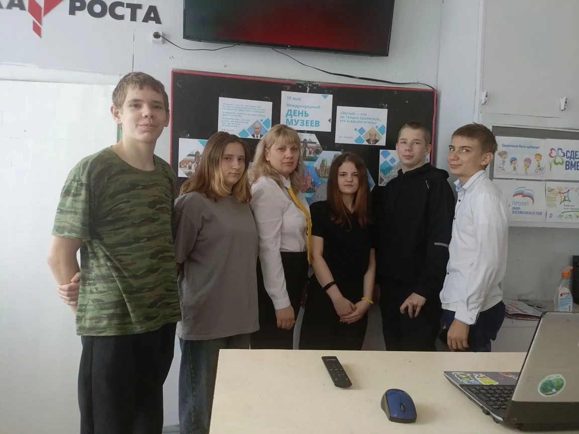 Учащиеся Малощербинической школы отметили  Международный день музеев