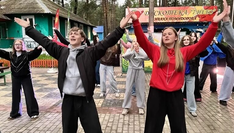 В Брянской области стартовала профильная смена «Время Первых: детская инициатива»